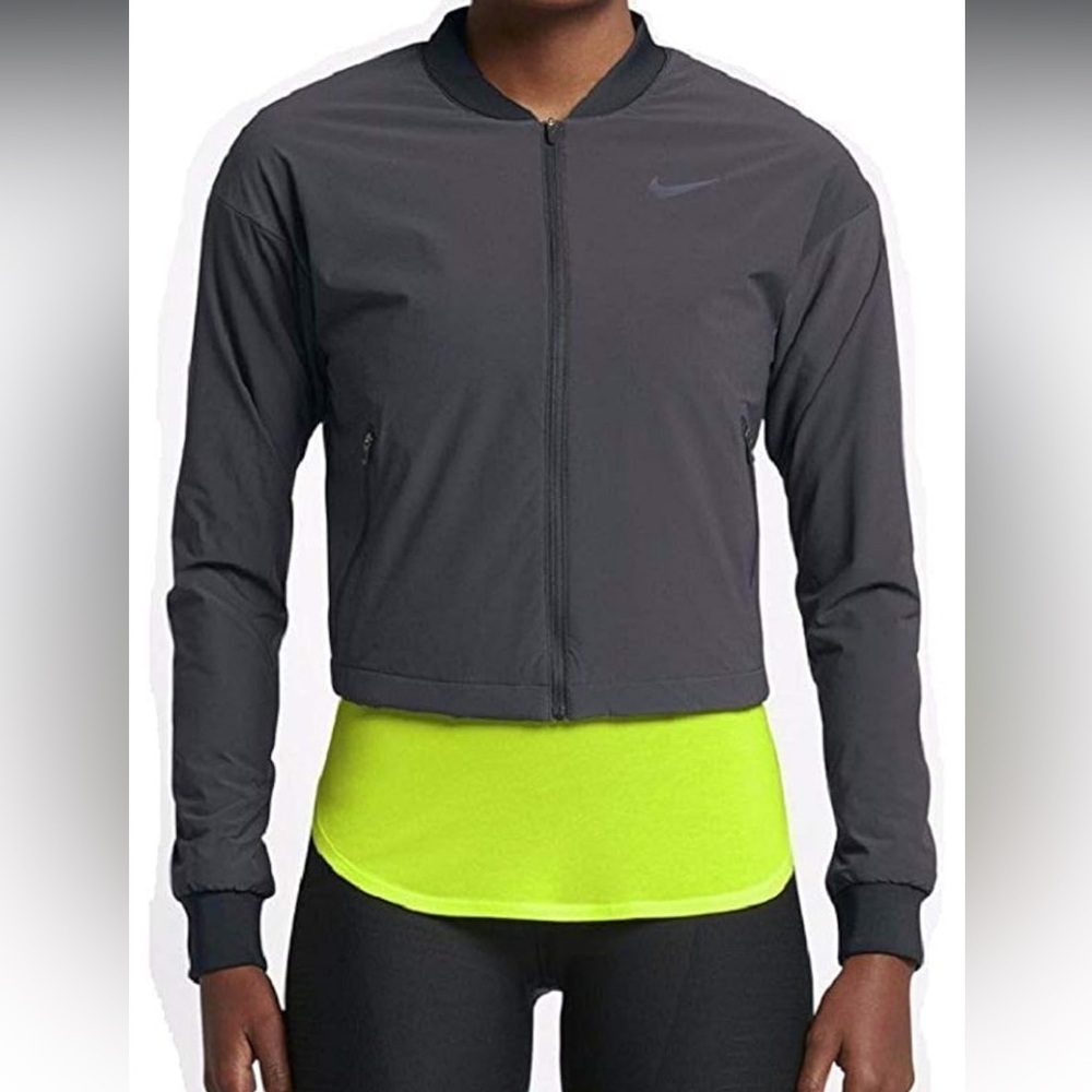 Women’s Nike Aero Layer Training Jacket | Size Medium